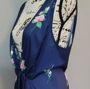 Xlg Blue Floral Low Cut Dress